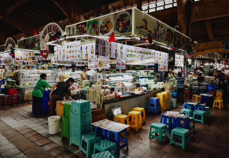 Bàn ăn tại Lê Thị Hồng Hà
